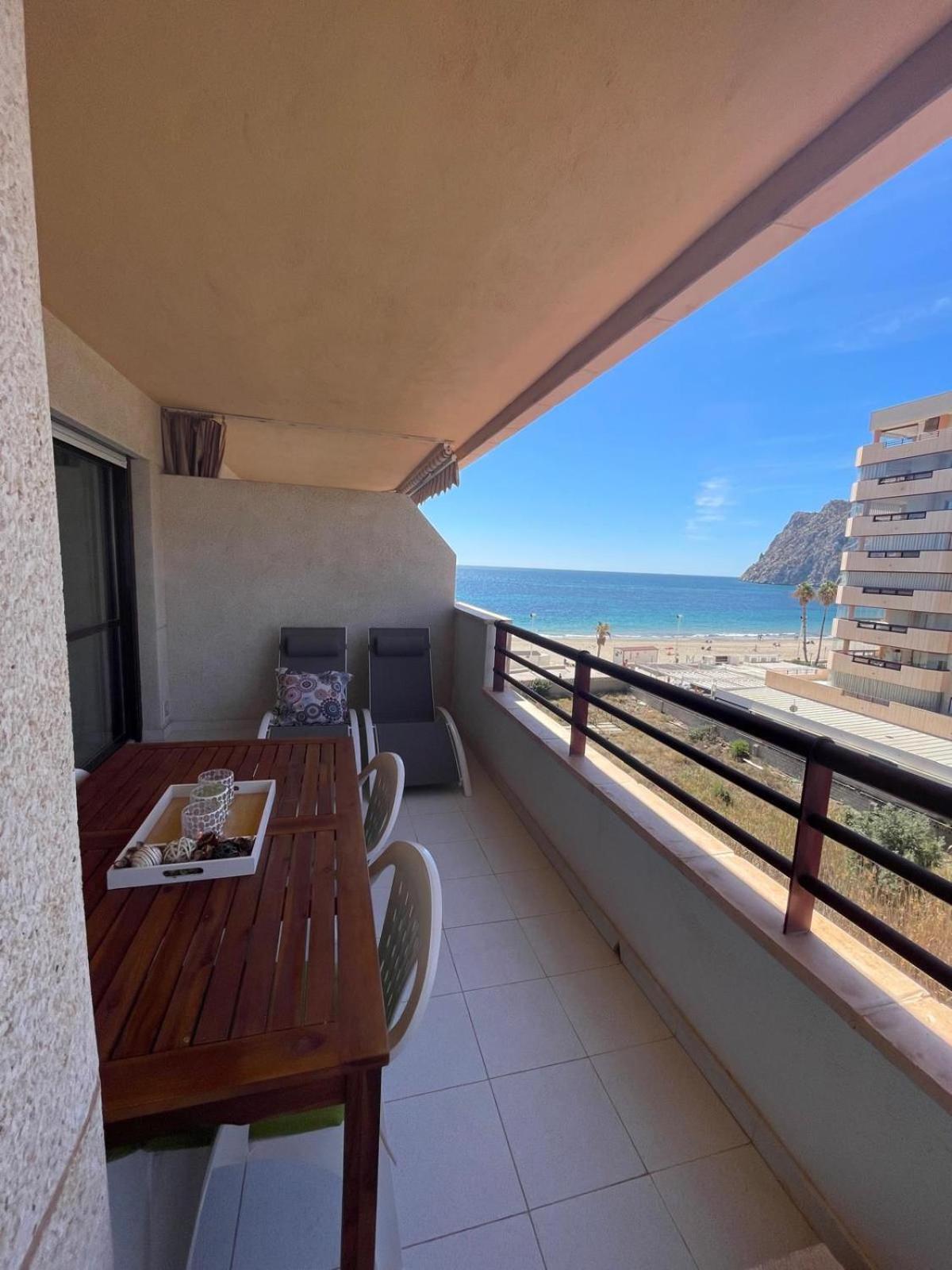 Eerstelijns Appartement Vive Cada Momento Zeezicht En Pal Aan De Boulevard En Strand Calpe, Toplocatie Luaran gambar
